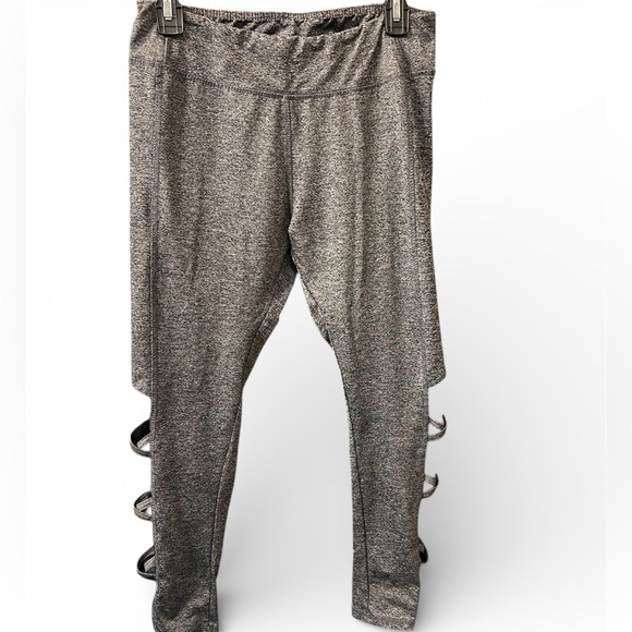 Take A Walk Gray Athletic Leggings XL Side Mesh Cutout Stretch Yoga Pants - Picture 7 of 8